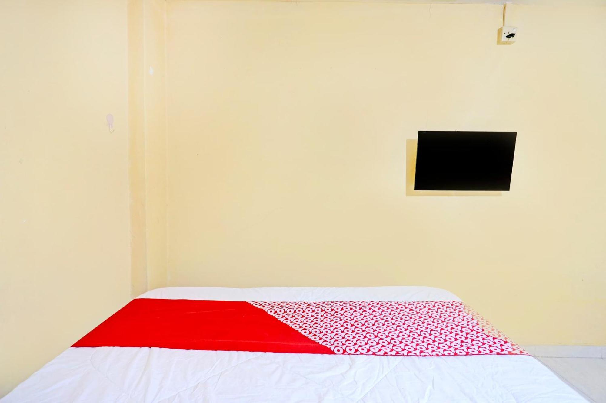 Oyo 92334 Abi Manyu Syariah Hotel Nagoya Ngoại thất bức ảnh