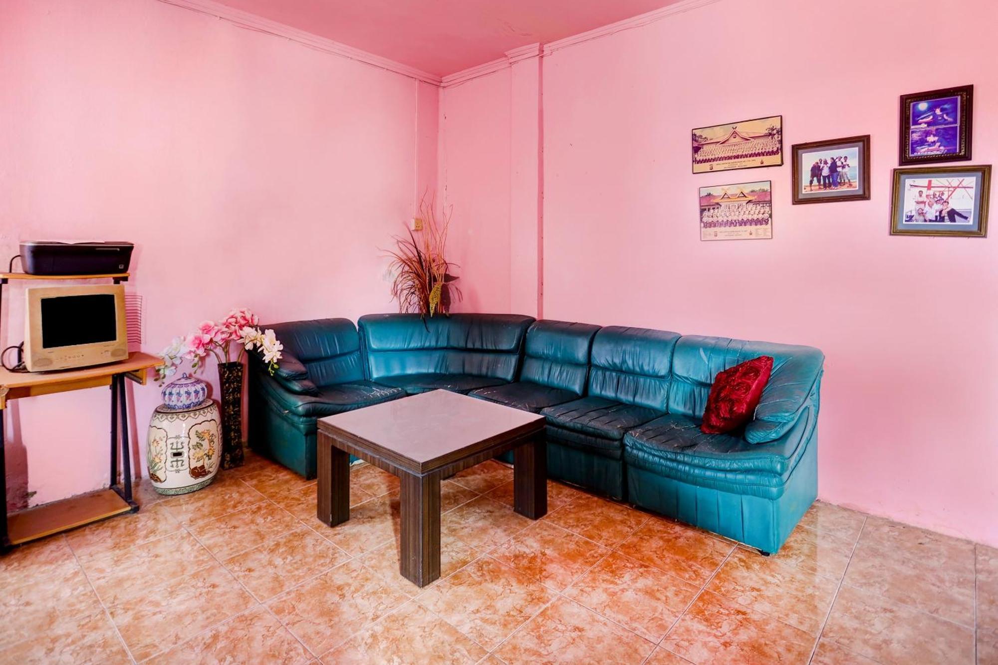 Oyo 92334 Abi Manyu Syariah Hotel Nagoya Ngoại thất bức ảnh